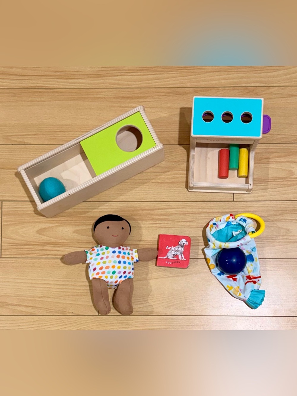 Lovevery The Thinker Play Kit 11–12 Months Learning Toy Set